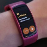 سامسونگ دستبند Gear Fit2 را به صورت رسمی روانهی بازار کرد