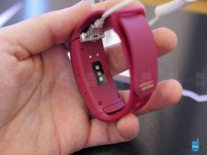 سامسونگ دستبند Gear Fit2 را به صورت رسمی روانهی بازار کرد۲