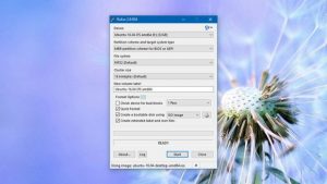 ۵ دلیل برای نصب سیستم عامل لینوکس بر روی لپتاپ شما۱